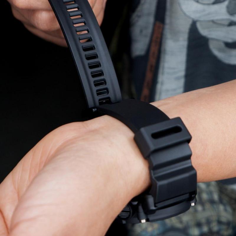 Наручные часы  Casio  G-Shock Casio GA-2200BB-1A (фото 3)