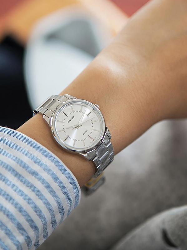 Наручные часы  Casio  Collection Casio LTP-1303D-7A (фото 4)