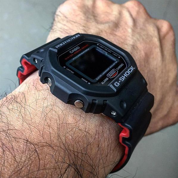 Наручные часы  Casio  G-Shock Casio DW-5600HR-1E (фото 10)