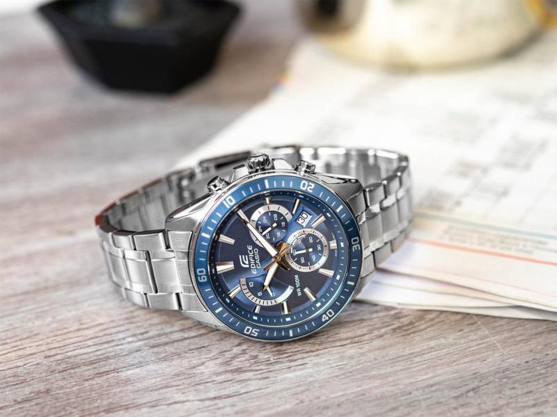 Наручные часы  Casio  Edifice Casio EFR-552D-2A (фото 2)