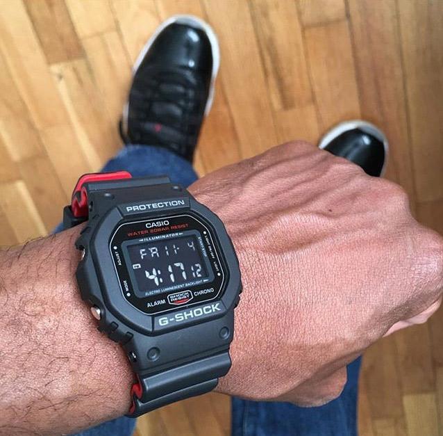 Наручные часы  Casio  G-Shock Casio DW-5600HR-1E (фото 4)