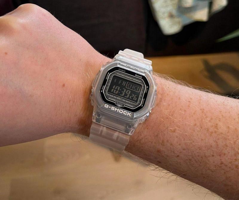 Наручные часы  Casio  G-Shock Casio DW-B5600G-7E (фото 6)