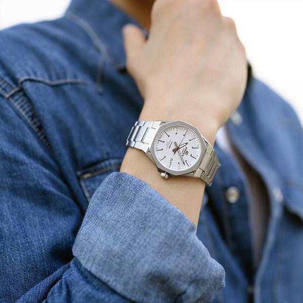 Наручные часы  Casio  Edifice Casio EFR-S108D-7A (фото 5)