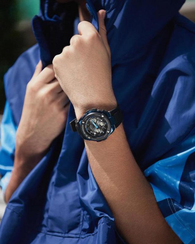 Наручные часы  Casio  G-Shock Casio GST-W300G-1A2 (фото 7)