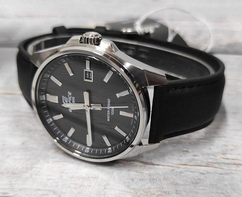 Наручные часы  Casio  Edifice Casio EFV-150L-1A (фото 6)