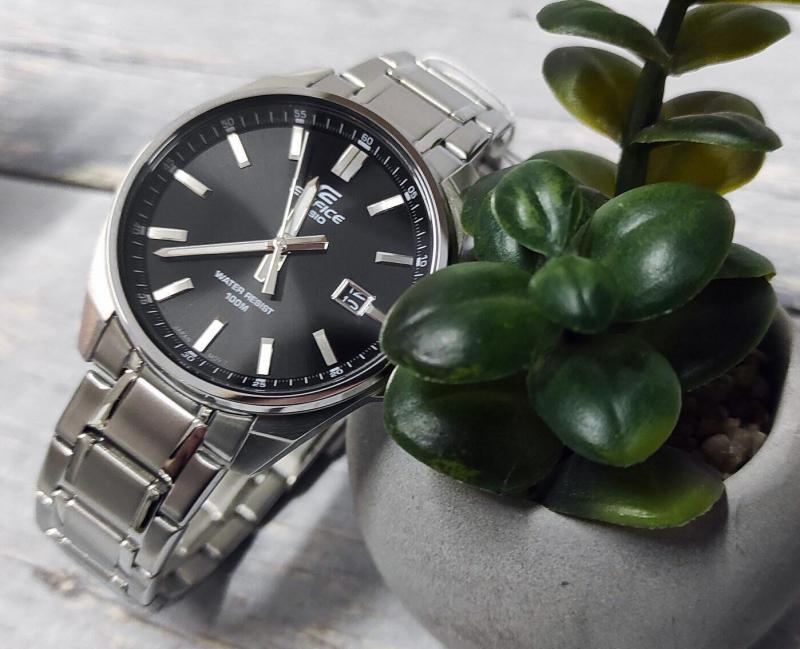 Наручные часы  Casio  Edifice Casio EFV-150D-1A (фото 5)