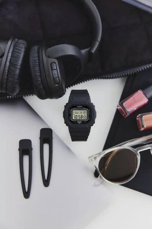 Наручные часы  Casio  G-Shock Casio GMD-S5600BA-1E (фото 2)