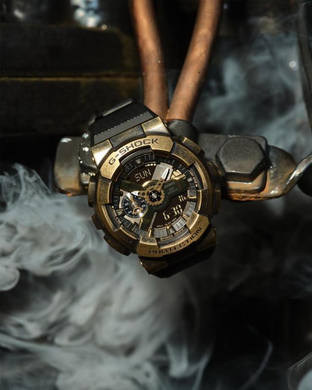 Наручные часы  Casio  G-Shock Casio GM-110VG-1A9 (фото 2)