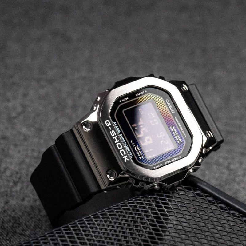 Наручные часы  Casio  G-Shock Casio GM-5600RW-1E (фото 2)