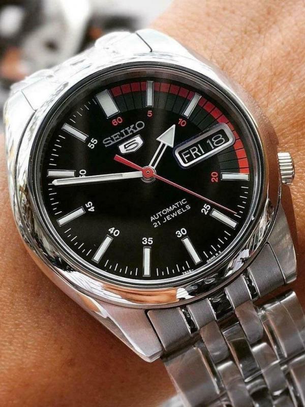 Наручные часы  Seiko  Seiko 5 Seiko SNK375K1 (фото 2)