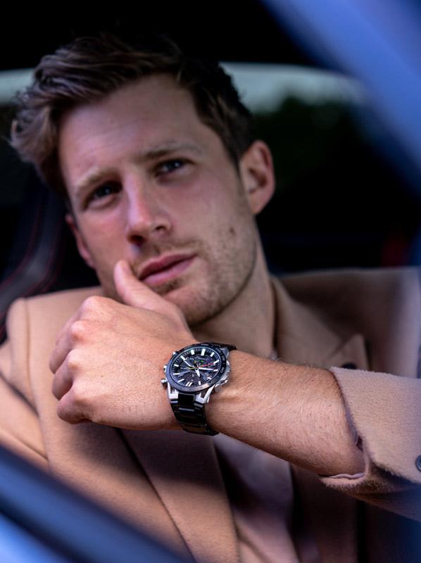 Наручные часы  Casio  Edifice Casio EQB-2000DC-1A (фото 6)