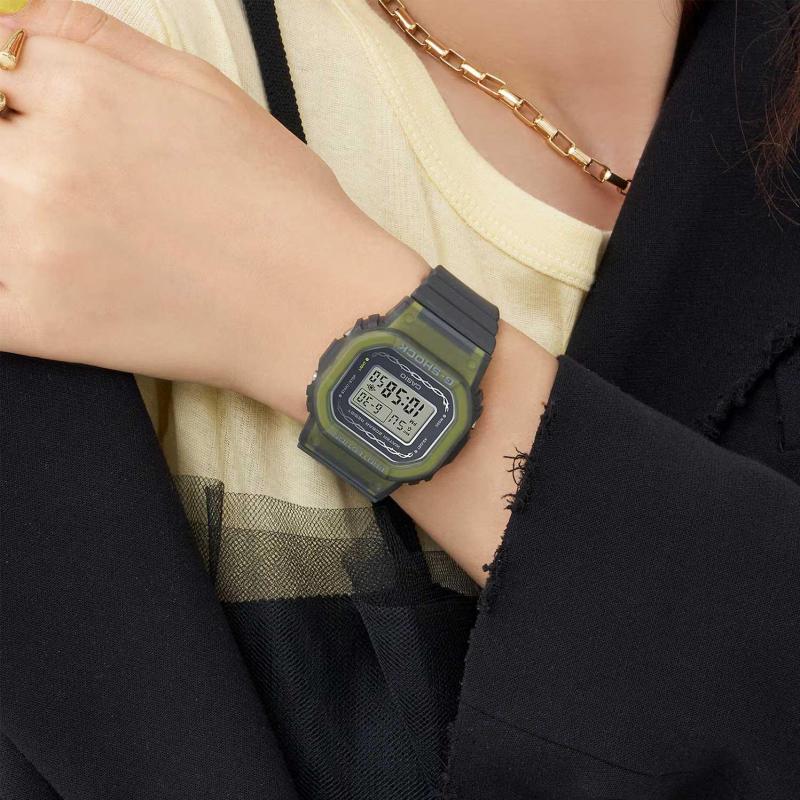 Наручные часы  Casio  G-Shock Casio GMD-S5610RS-8E (фото 3)