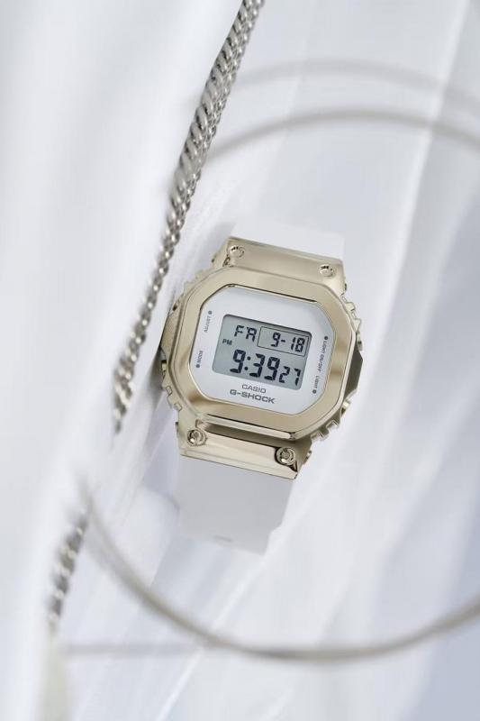 Наручные часы  Casio  G-Shock Casio GM-S5600G-7E (фото 6)