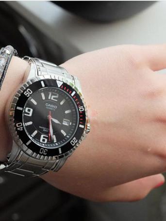 Наручные часы  Casio  Collection Casio MTD-1053D-1A (фото 4)