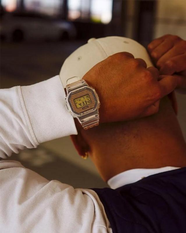 Наручные часы  Casio  G-Shock Casio DWE-5600HG-1E (фото 3)