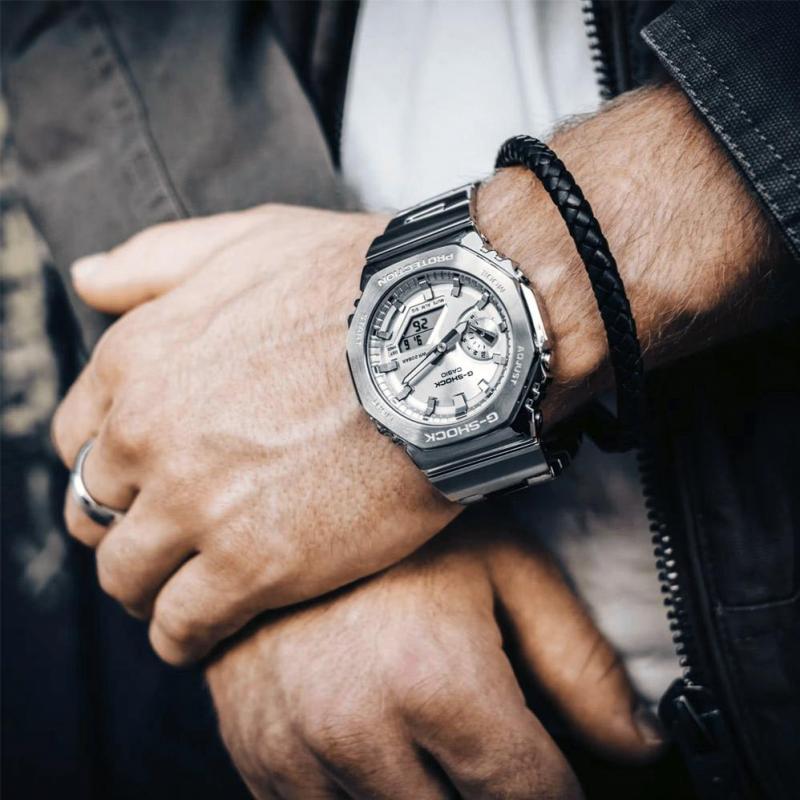 Наручные часы  Casio  G-Shock Casio GM-2110D-7A (фото 2)