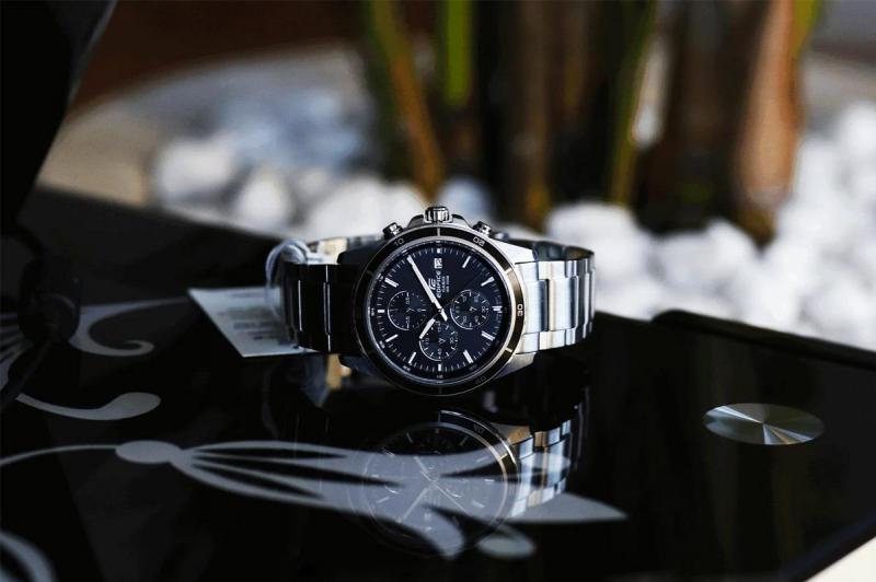 Наручные часы  Casio  Edifice Casio EFR-526D-1A (фото 6)