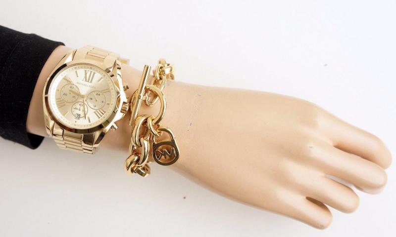 Наручные часы  Michael Kors  Gold-Tone Michael Kors MK5605 (фото 4)